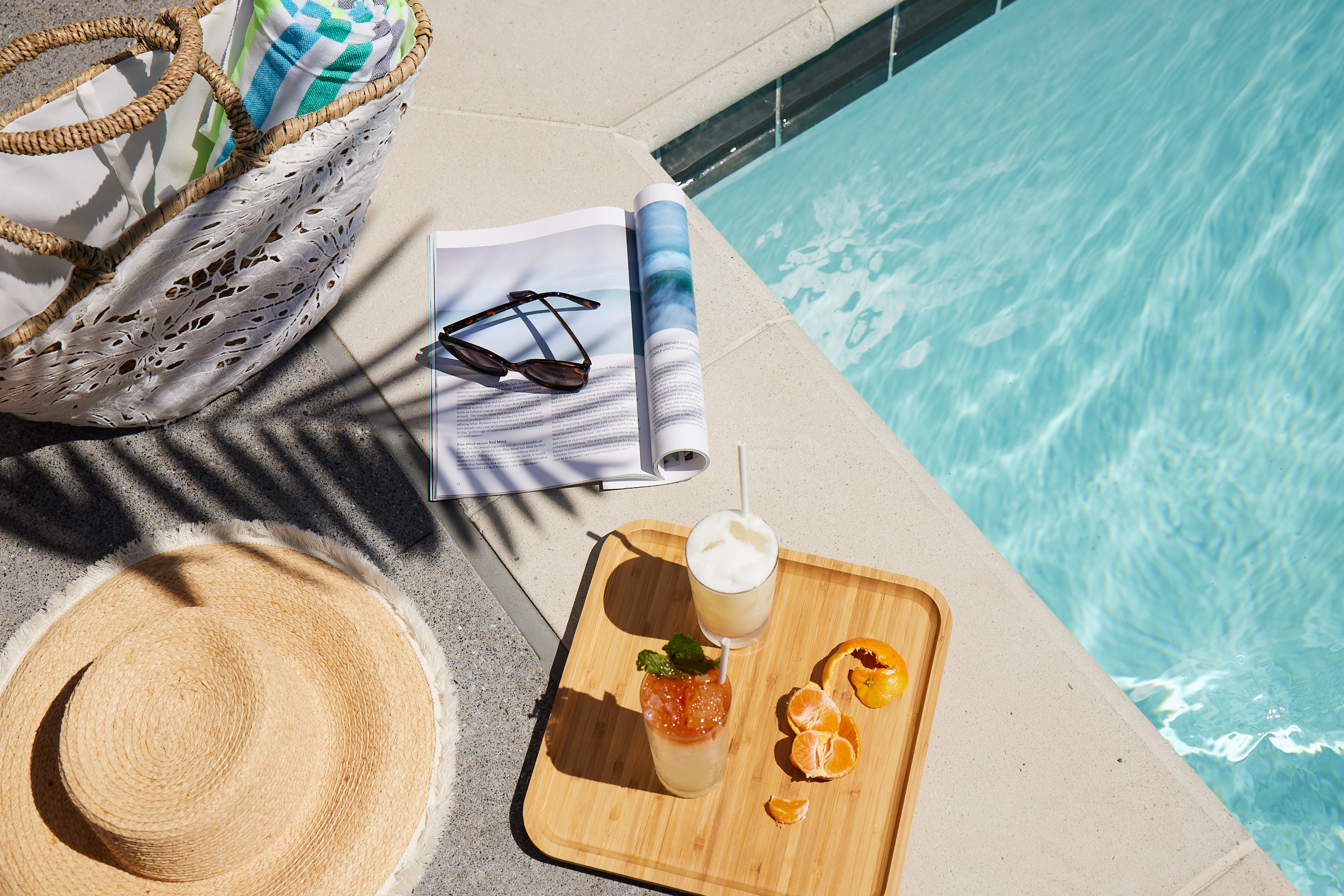 _Pool_Mood_0227 Pool side